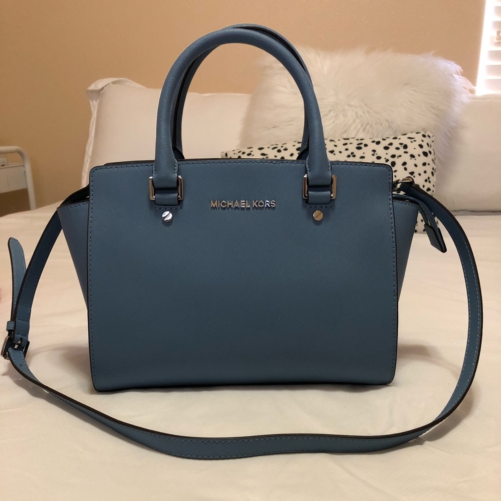 BLUE MICHAEL KORS PURSE
